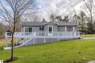 Smallwood Lake Home For Sale in Gladwin Michigan