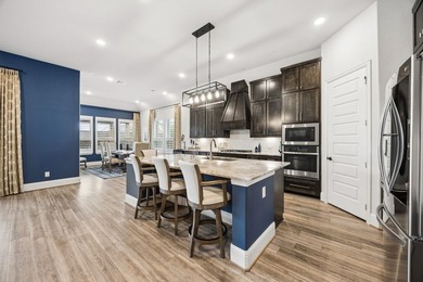 Welcome to 2700 Castlebridge in desired Waterford Point - The - photo 4