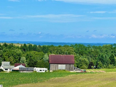 Exceptional large acreage parcel with panoramic water views and - photo 4