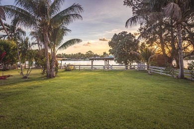 Welcome to this charming 3-bedroom, 2.5-bathroom waterfront - photo 4