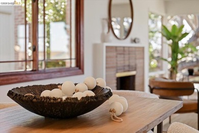 Perched peacefully above it all, this Mid-Century modern home - photo 10