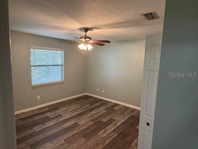Nice 3 bedroom 2 bath with a double car garage and fireplace - photo 7