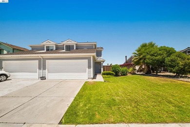 Waterfront living at its best! This 2 bed, 2.5 bath townhome - photo 3
