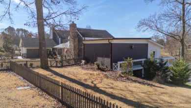 Gorgeous Spring Fed Lake Home in TN - photo 10
