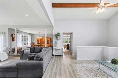 This spacious ranch home offers over 3,000 square feet of - photo 12