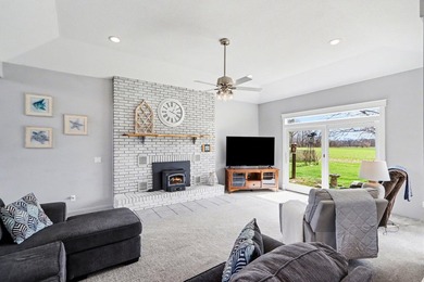 This spacious ranch home offers over 3,000 square feet of - photo 15
