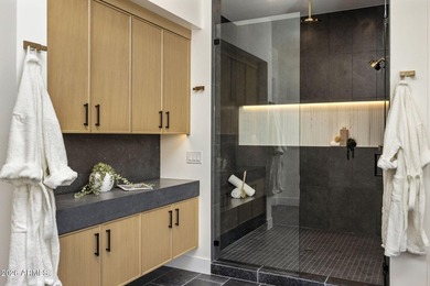 Steve Jensen Homes unveils another exceptional luxury residence - photo 30