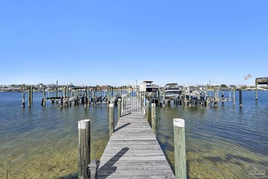 Welcome to one of the most desirable locations on the - photo 33