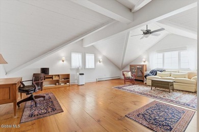 Welcome to this exceptional lakefront retreat in desirable - photo 34
