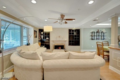 Welcome to a rare blend of classic colonial charm and - photo 6