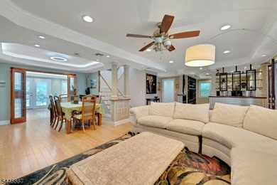 Welcome to a rare blend of classic colonial charm and - photo 10