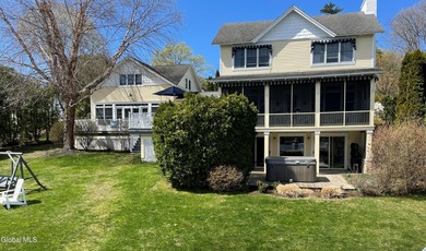 Welcome to this exceptional lakefront retreat in desirable - photo 42