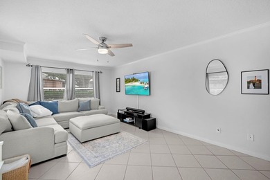Tastefully upgraded 2-bedroom, 2.5-bath townhome in the - photo 7