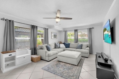 Tastefully upgraded 2-bedroom, 2.5-bath townhome in the - photo 9