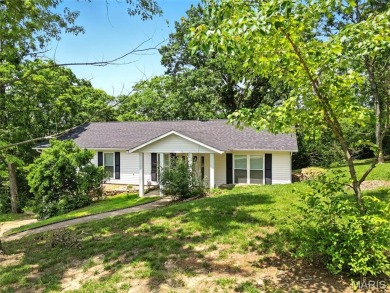 (private lake, pond, creek) Home Active Under Con in Cedar Hill Missouri