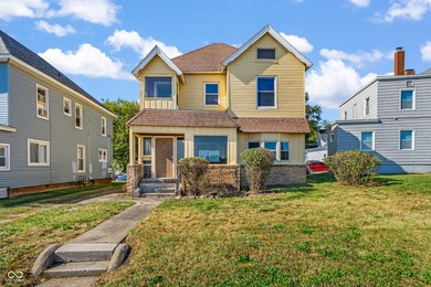 White River Home For Sale in Muncie Indiana