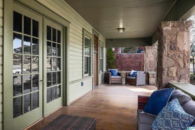 Beautifully updated, move-in-ready bungalow in Forest Park