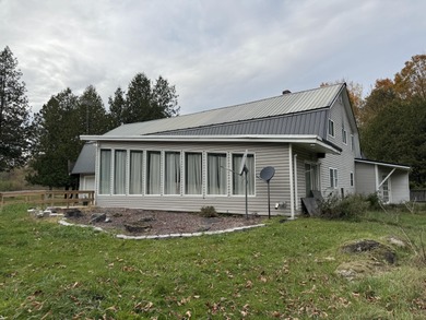 Welcome to your own slice of Maine paradise!  This 3-bedroom