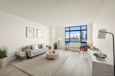 Lake Condo For Sale in New York (Manhattan), New York