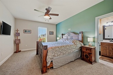 Welcome to your private retreat in the prestigious Rock Creek - photo 23