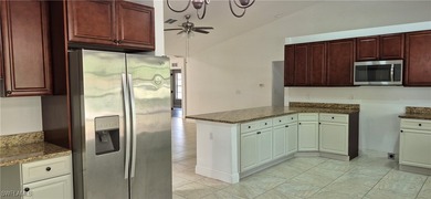 Huge price drop for quick sale. Extra large home on an Acre land - photo 36