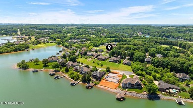 Absolutely stunning, one-owner, impeccably maintained all-brick - photo 9