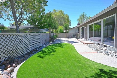 VERY POPULAR SINGLE STORY DETACHED HOME IN THE COVETED CROW - photo 6