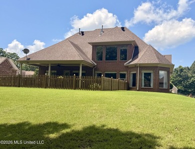 Spacious Living in a Prime Location! Welcome home to this - photo 6