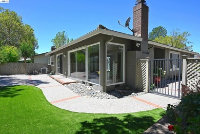VERY POPULAR SINGLE STORY DETACHED HOME IN THE COVETED CROW - photo 7