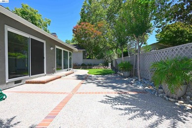 VERY POPULAR SINGLE STORY DETACHED HOME IN THE COVETED CROW - photo 10