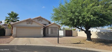 Welcome home! Enjoy a scenic drive past the beautiful community - photo 2