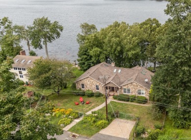 Wangumbaug Lake Home For Sale in Coventry Connecticut