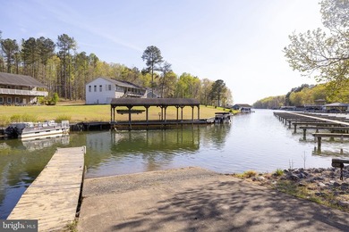 Discover the lake lifestyle at this stunning water-access home - photo 8