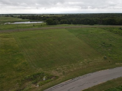 Lake Lot For Sale in Corsicana, Texas