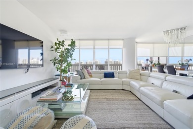 Little Maule Lake Condo For Sale in Aventura Florida