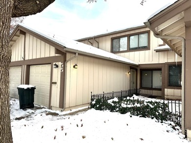 (private lake, pond, creek) Condo Active Under Contract in Springfield Illinois