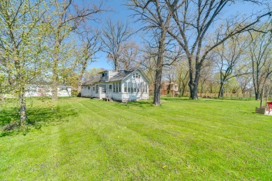 Fox River - McHenry County Home Sale Pending in Cary Illinois