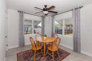 Virtually Staged. Virtually Staged. Easy to show! Centrally - photo 12