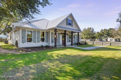 Modern farmhouse elegance meets Gulf Coast living. Step into one - photo 2