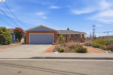 Welcome home to this beautifully positioned corner-lot property - photo 1