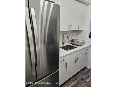 Welcome to 1000 Clove Road - The Fountains, a luxury high-rise - photo 41