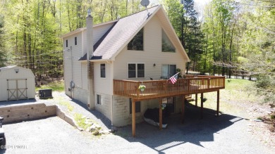 Lake Home For Sale in Greentown, Pennsylvania
