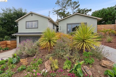 Tucked away in Oakland's desirable Grass Valley neighborhood - photo 2
