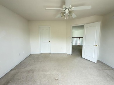 Welcome to Emerald Lakes and your newest REO real estate - photo 14