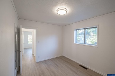 Accepted Offer with Contingencies. HUGE SHOP! Open the door to a