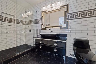Beautifully updated home in the prestigious Coral Ridge Country - photo 18