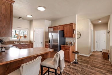 MODERN MOUNTAIN RETREATminutes from Tamarack ! Meticulously - photo 19