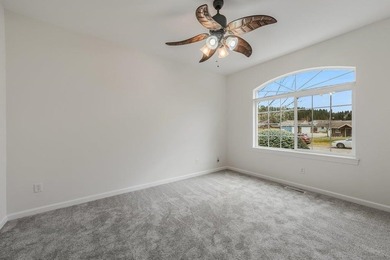 Beautiful Spokane Valley Home! This 4-bed, 3 bath home is - photo 20
