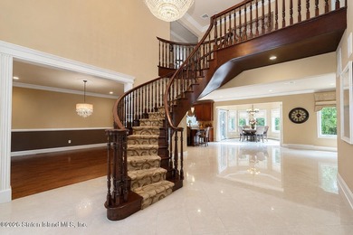 Beautiful and well maintained two family CHC in the heart of SE - photo 21