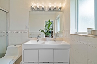 Beautifully updated home in the prestigious Coral Ridge Country - photo 22